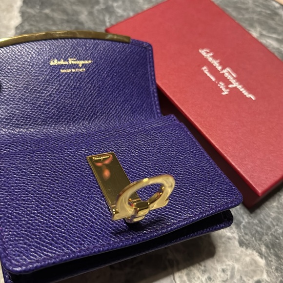 Ferragamo Italy Leather Wallet Card Holder - Picture 5 of 16
